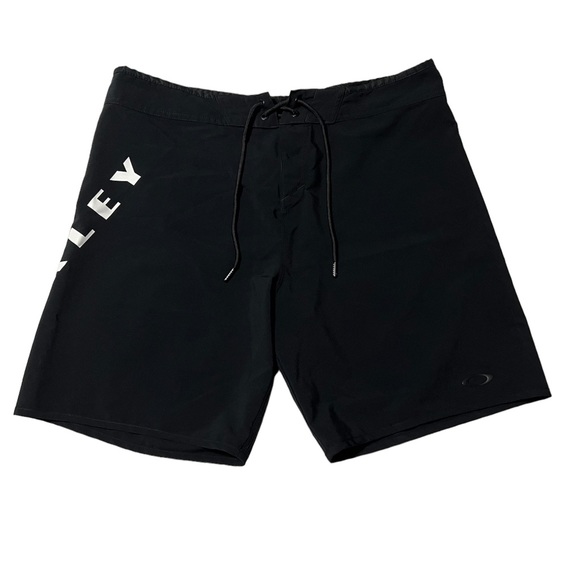 Mens Oakley Shorts - Picture 1 of 2